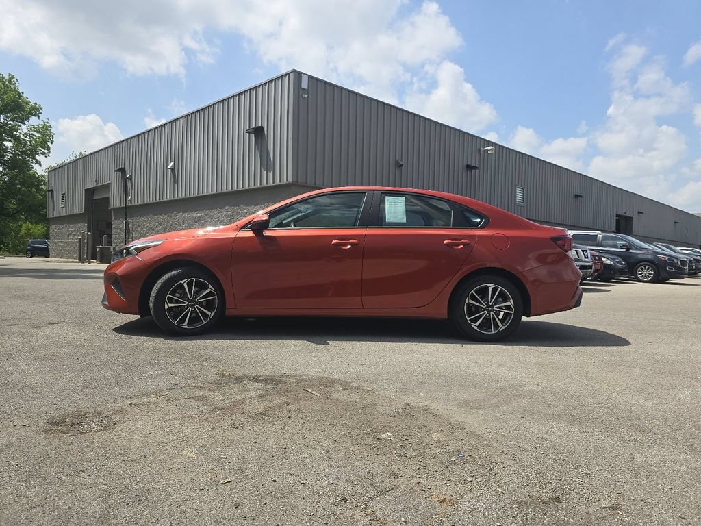 Used 2023 Kia Forte LXS w/ LXS Technology Package FWD image 11