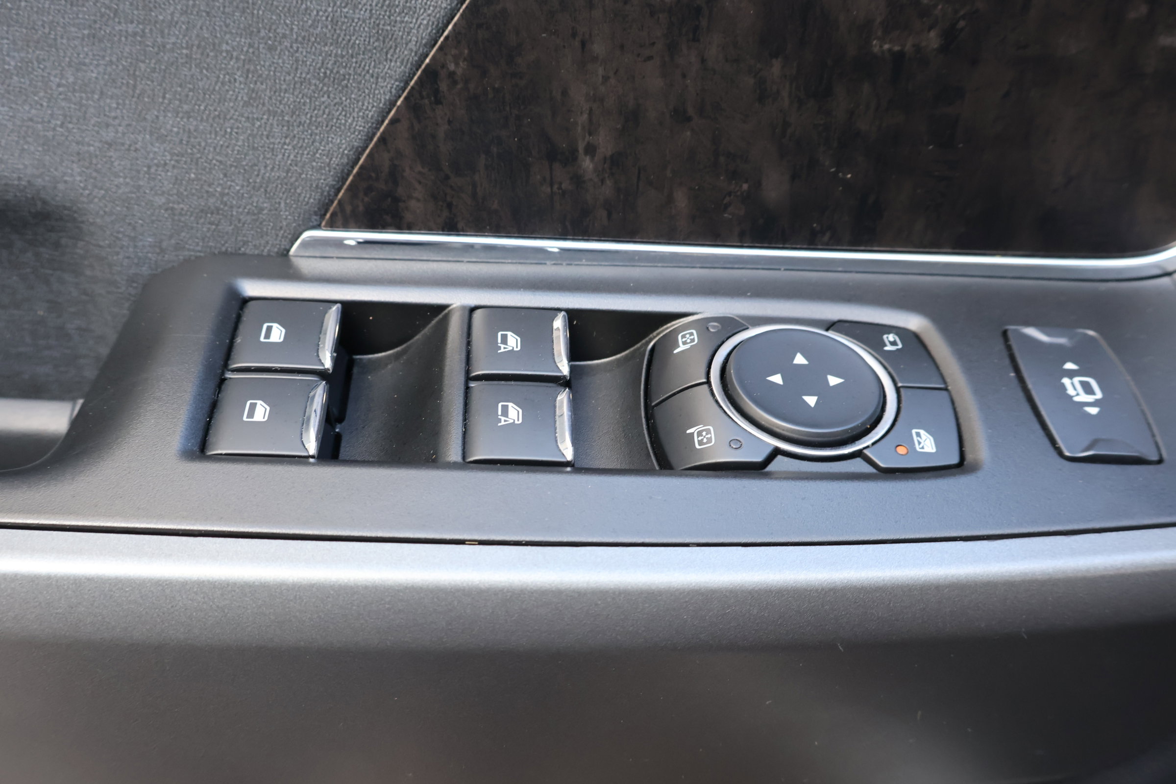 Used 2025 Ford F350 Lariat image 15