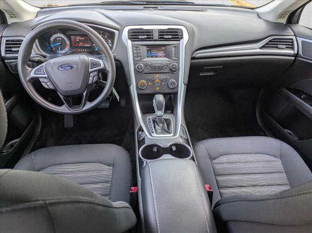 Used 2016 Ford Fusion SE FWD image 16