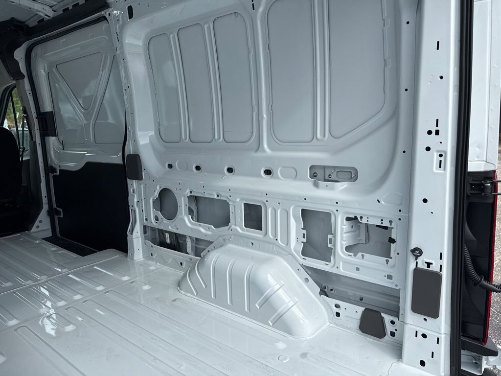 New 2026 Ford Transit 250 148 Medium Roof RWD image 12