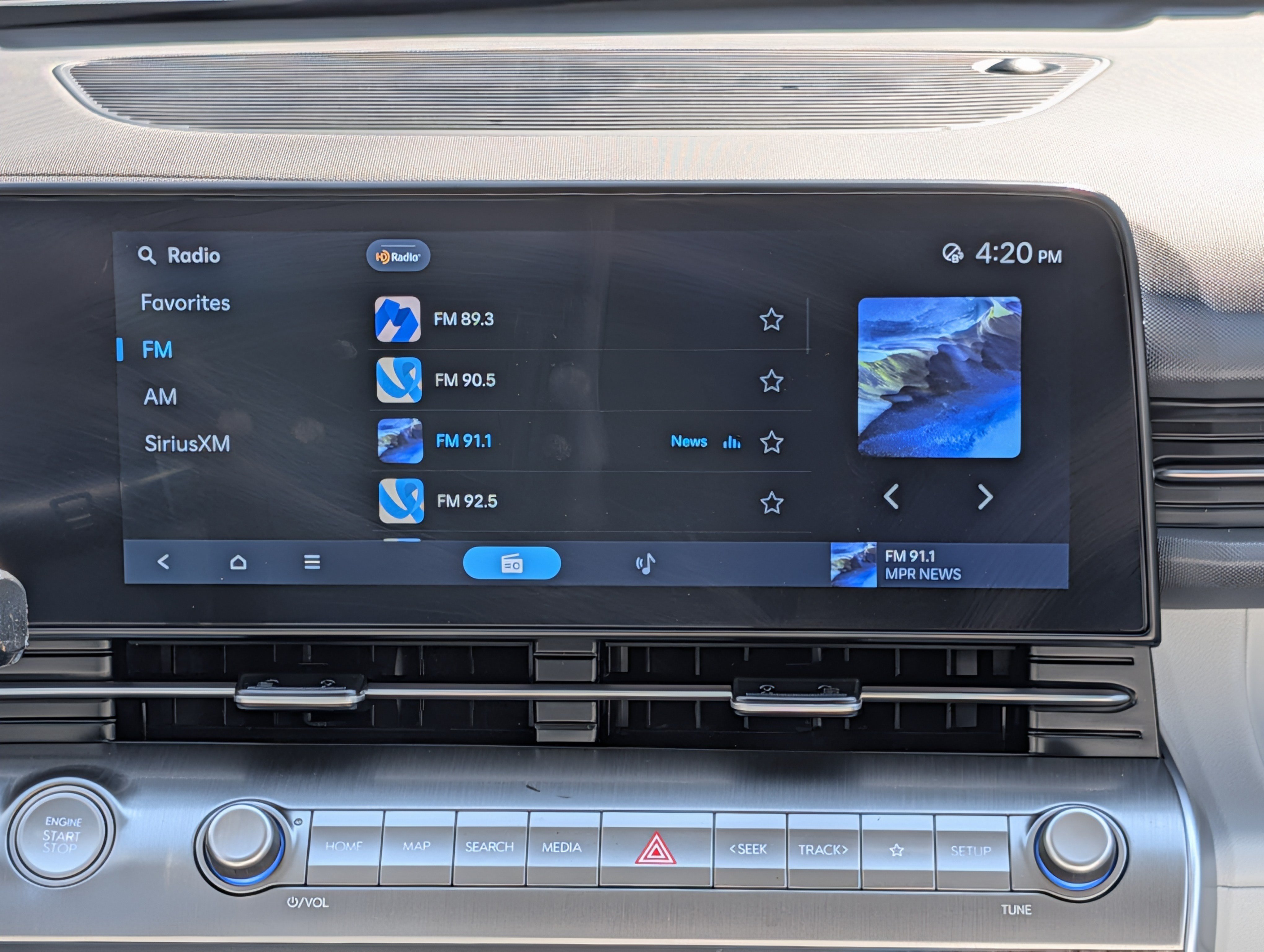 Used 2025 Hyundai Kona SEL AWD/4WD image 30