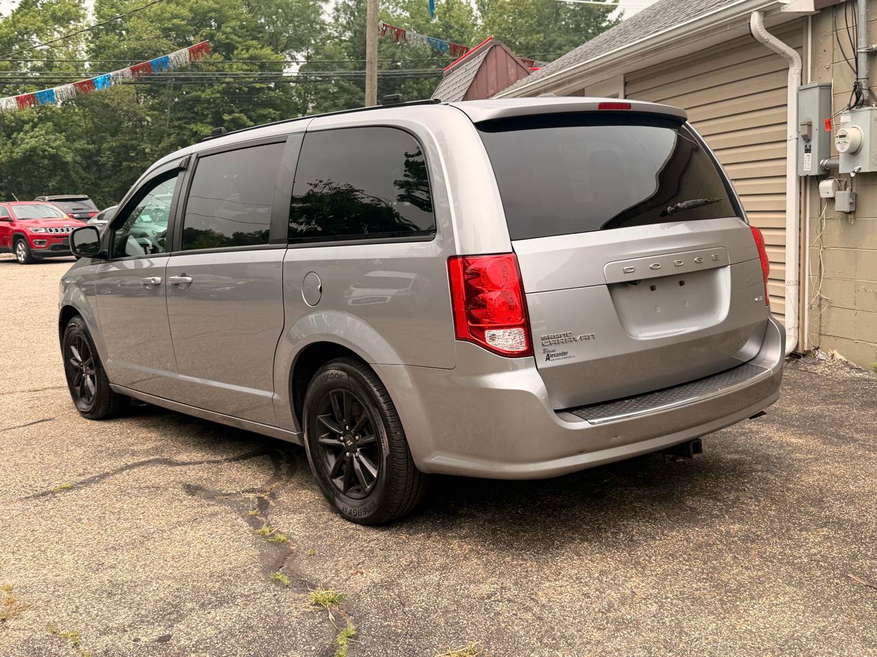 Used 2020 Dodge Grand Caravan GT FWD image 5
