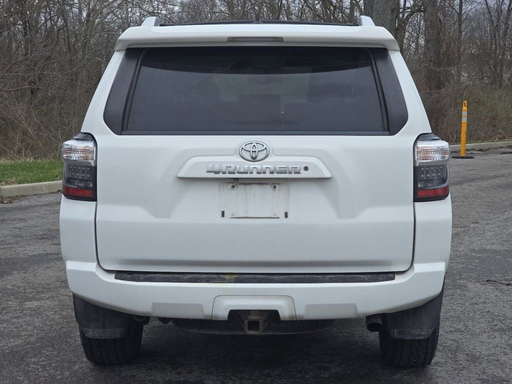 Used 2014 Toyota 4Runner SR5 Premium image 12