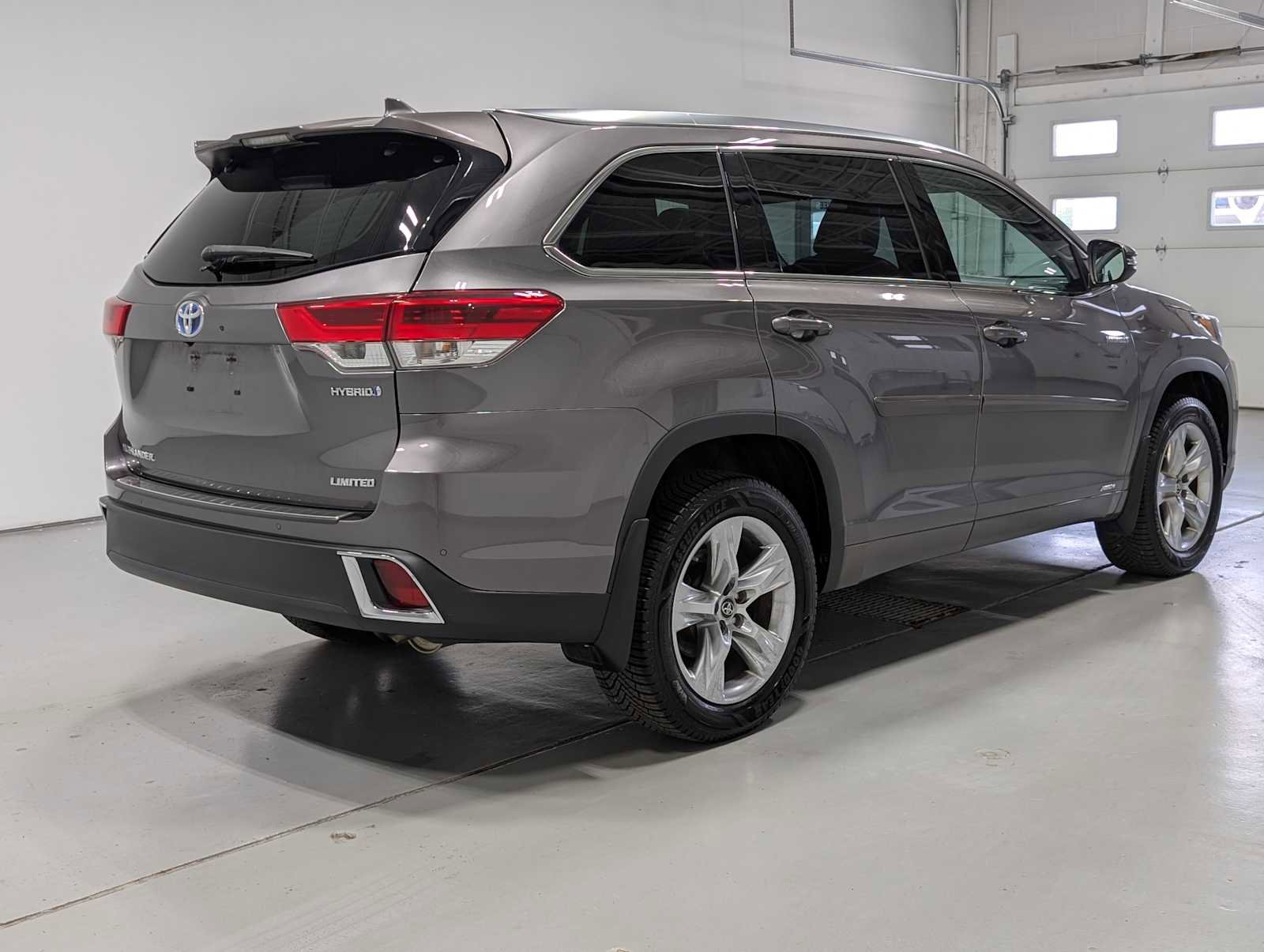 Used 2019 Toyota Highlander Limited image 8