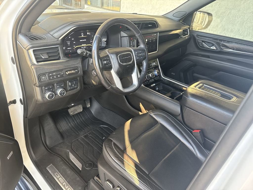 Certified 2022 GMC Yukon XL Denali w/ Denali Premium Package image 10