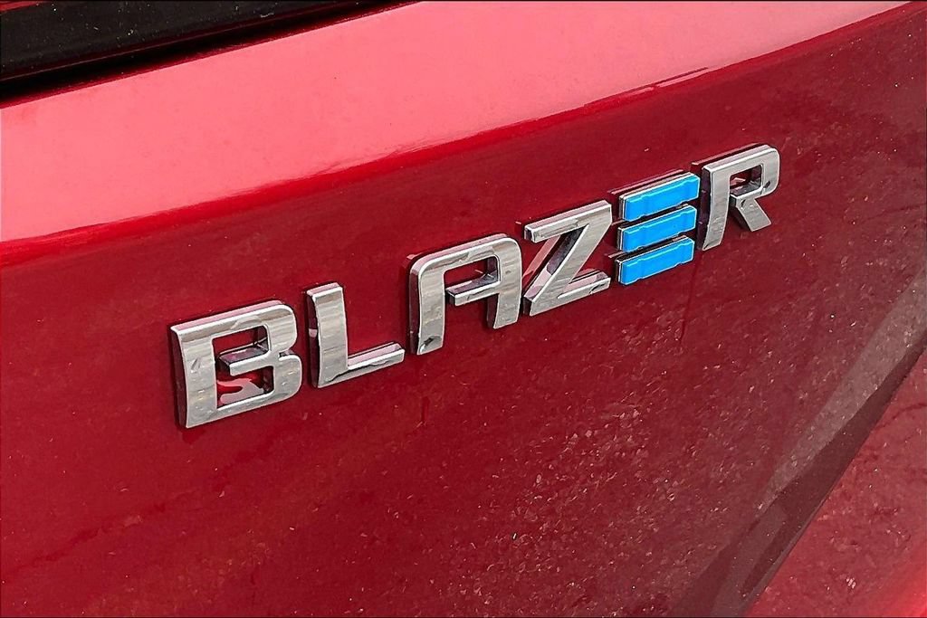 New 2025 Chevrolet Blazer EV LT w/ Super Cruise Package AWD/4WD image 11