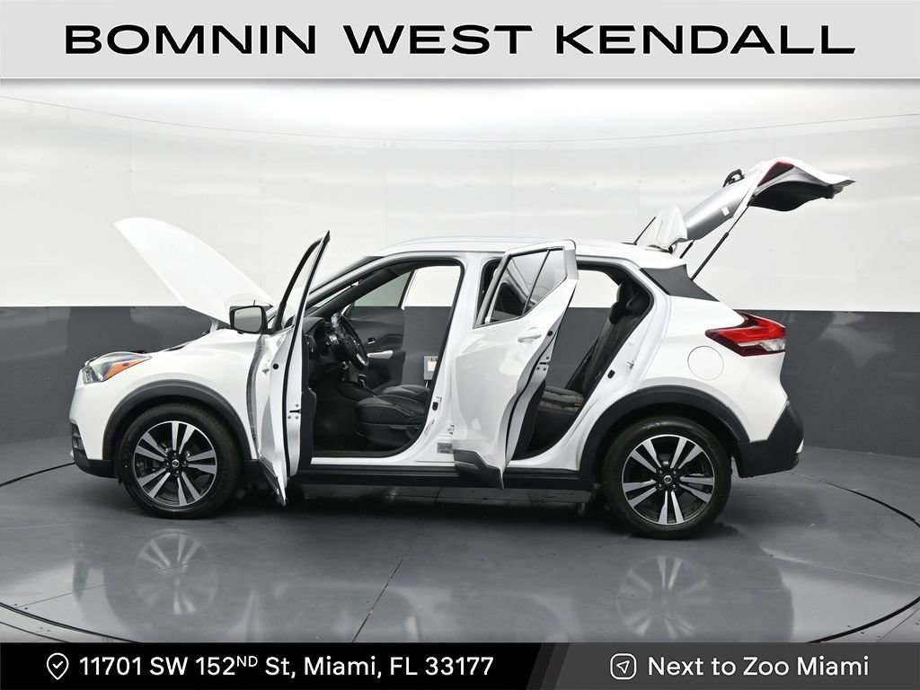 Used 2019 Nissan Kicks SR w/ SR Premium Package image 30