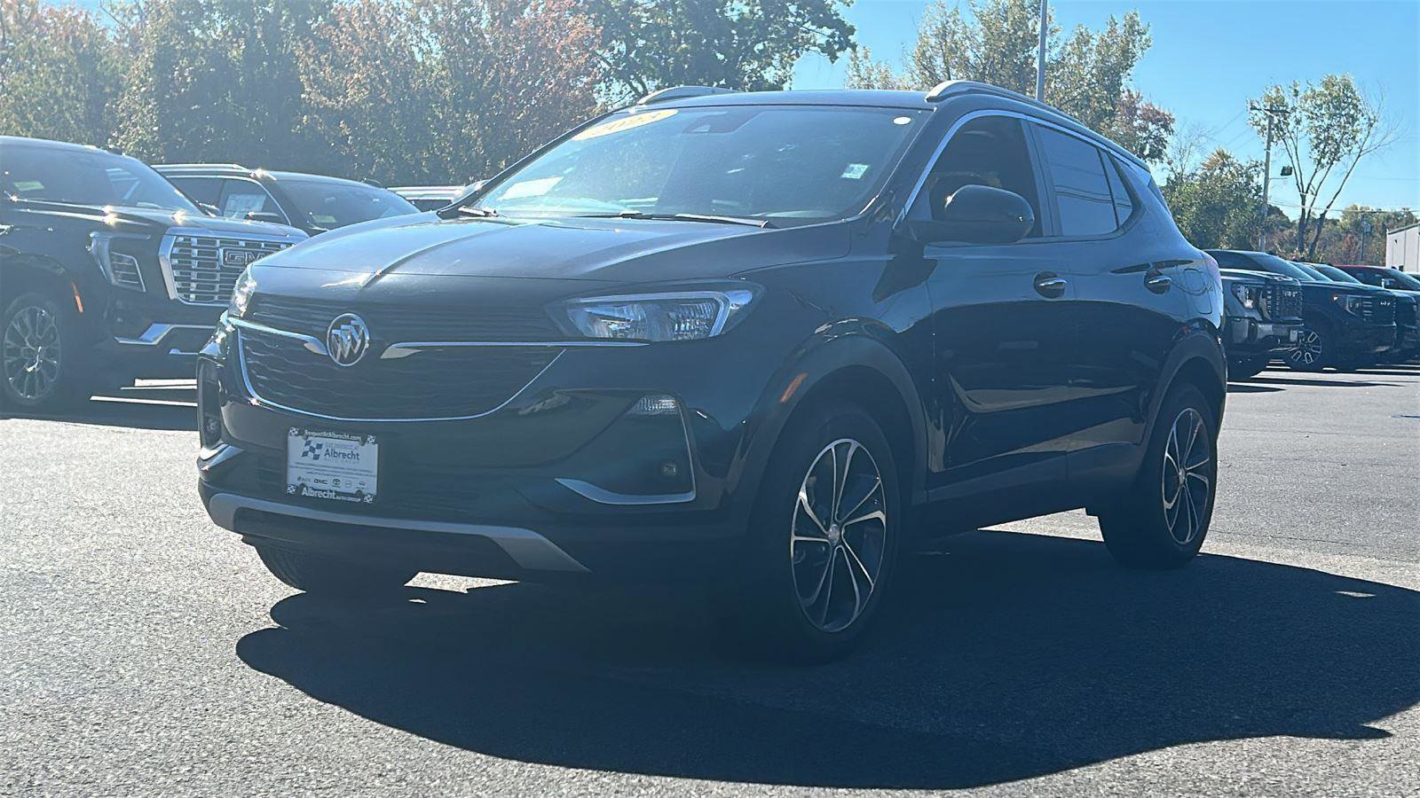 Certified 2023 Buick Encore GX Select w/ Safety Package II image 3