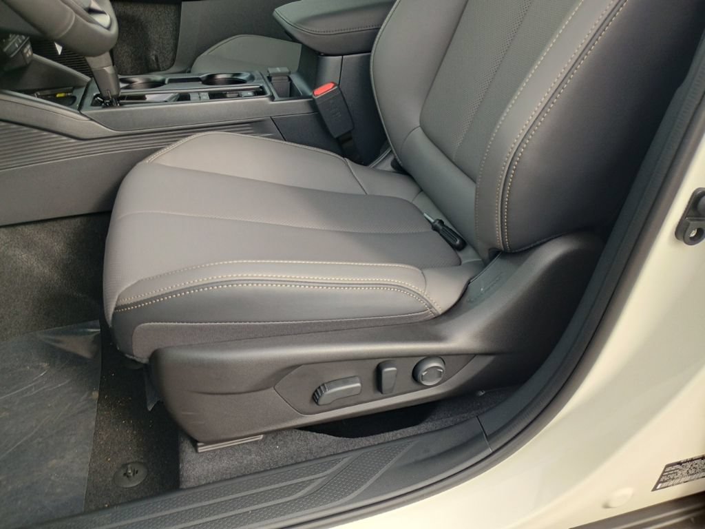 New 2026 Subaru Outback Limited AWD/4WD image 10