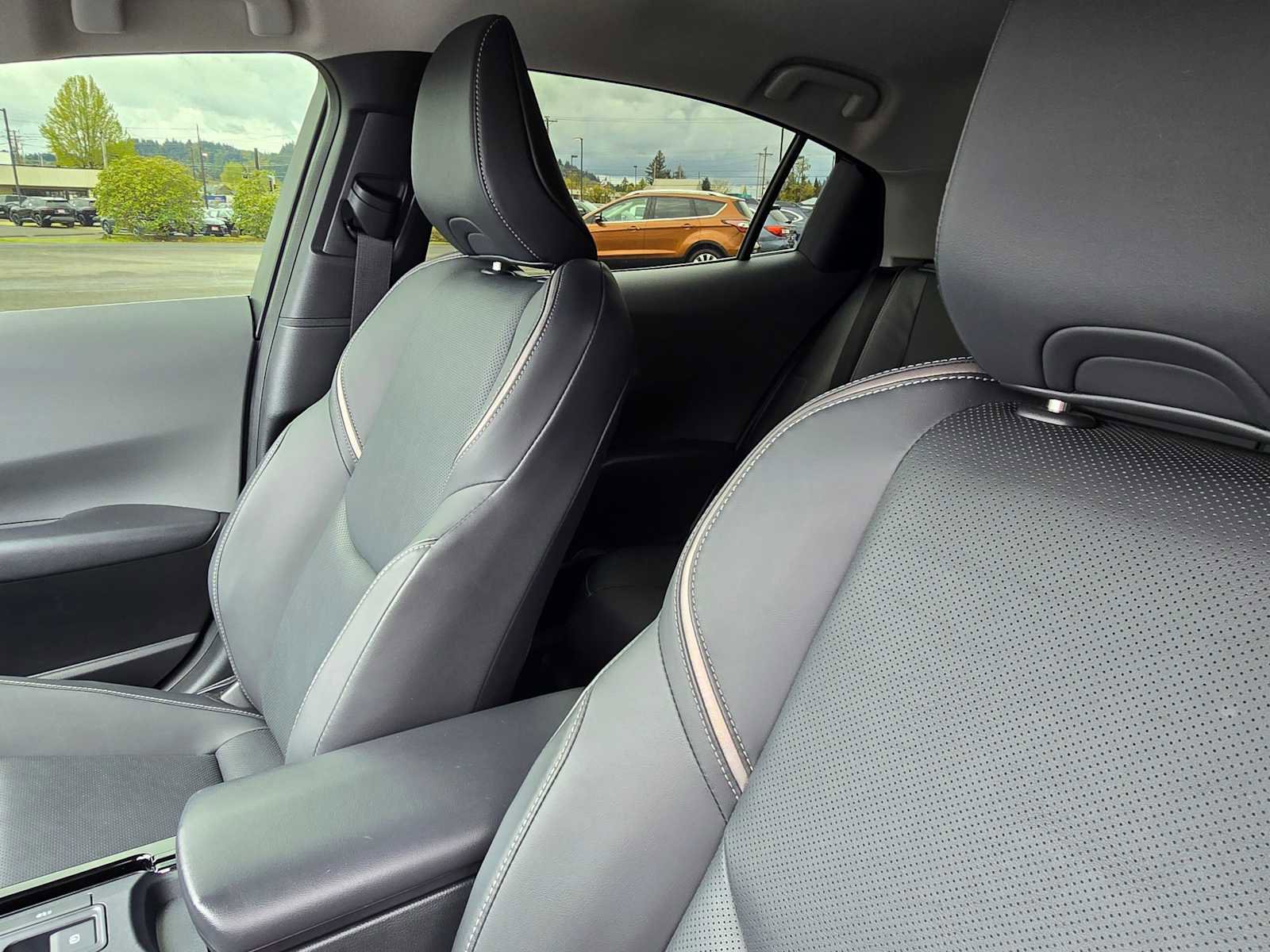 Used 2026 Toyota Prius XLE image 23