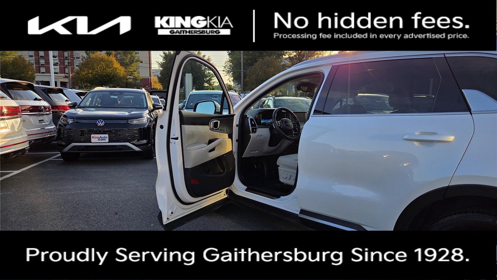 Certified 2023 Kia Sorento SX Prestige w/ Panoramic Sunroof Package AWD/4WD image 12