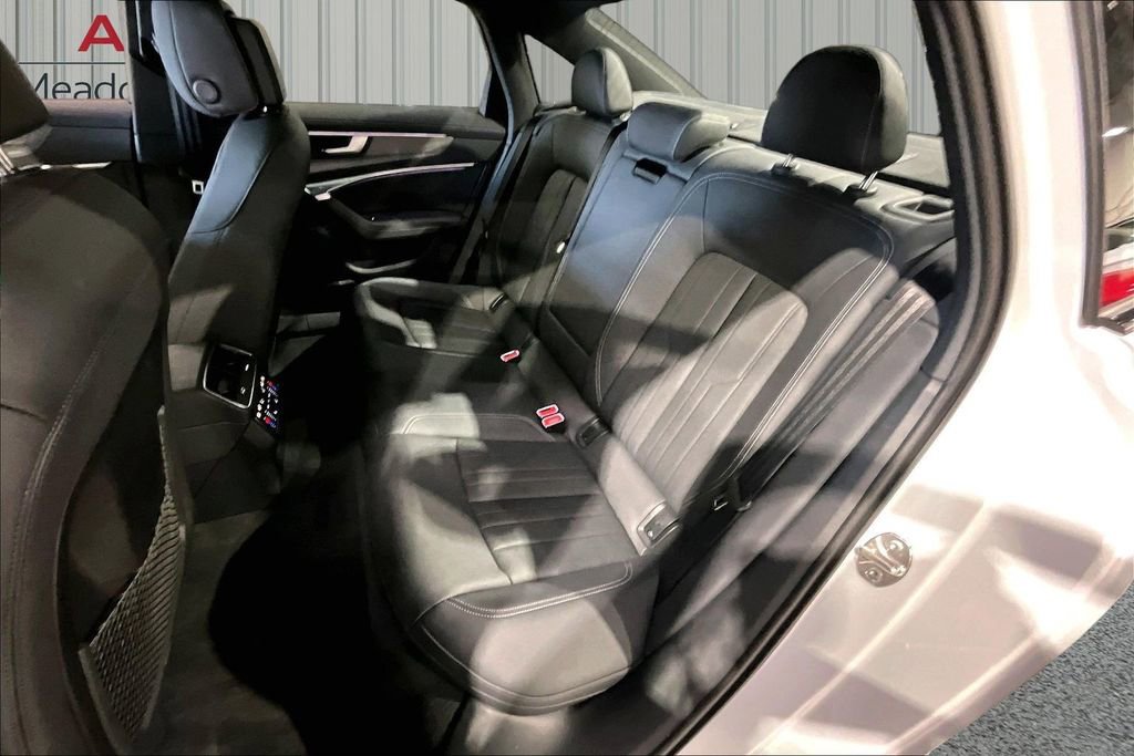 Used 2025 Audi A6 Premium Plus image 22