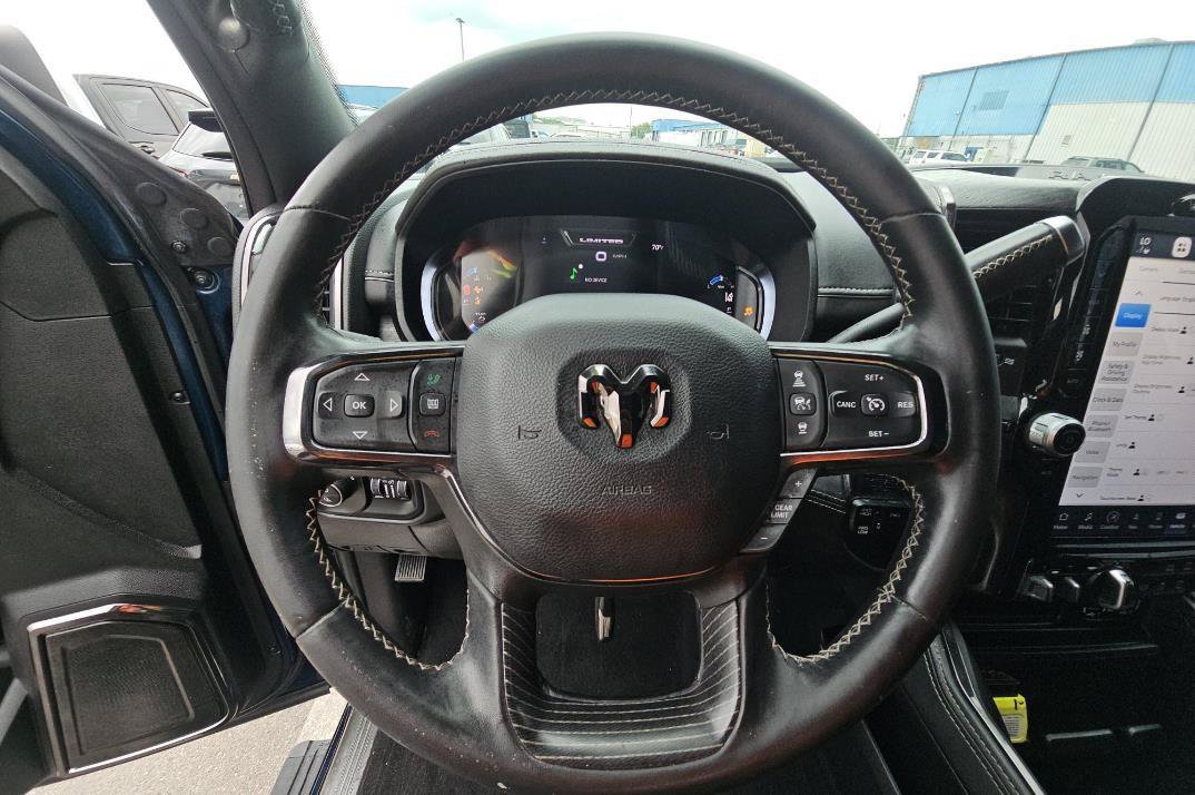 Used 2024 RAM 3500 Limited AWD/4WD image 4