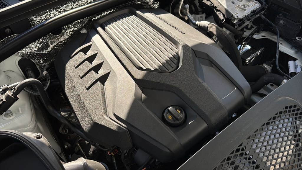 Used 2026 Porsche Macan image 20