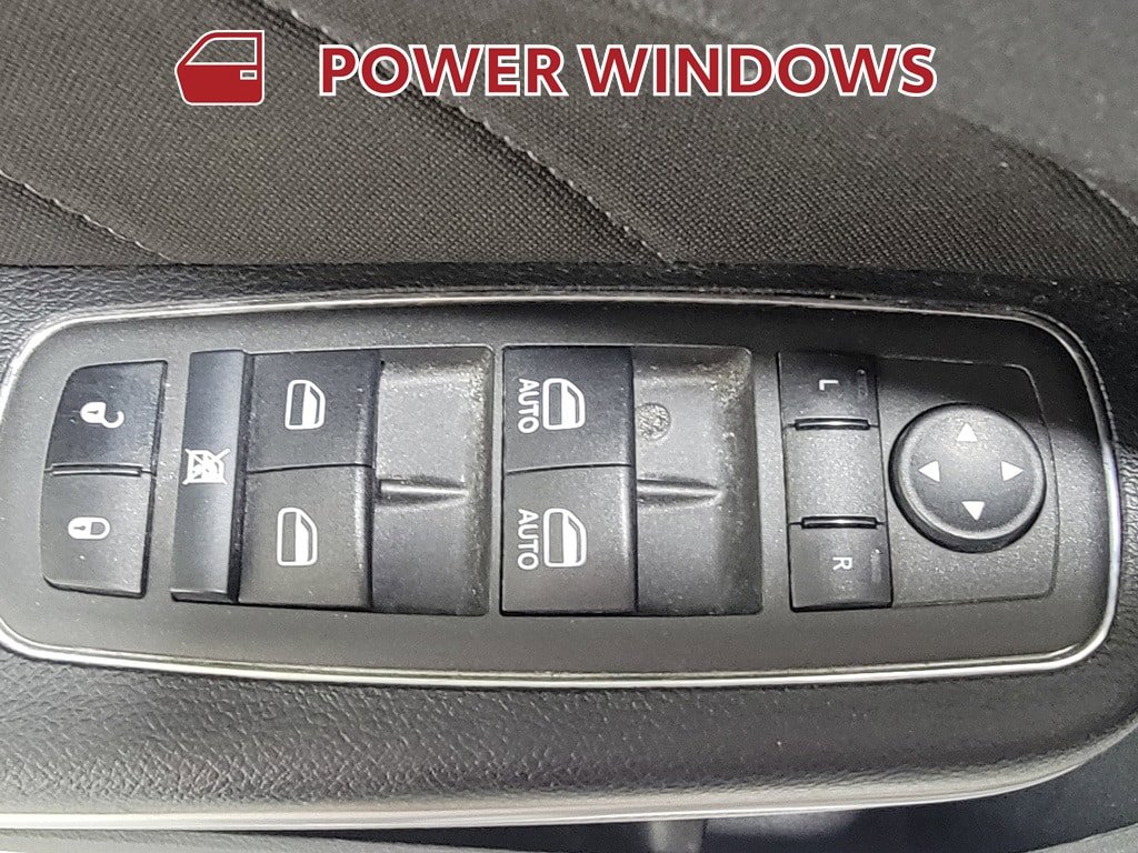 Used 2022 Dodge Charger SXT RWD image 26