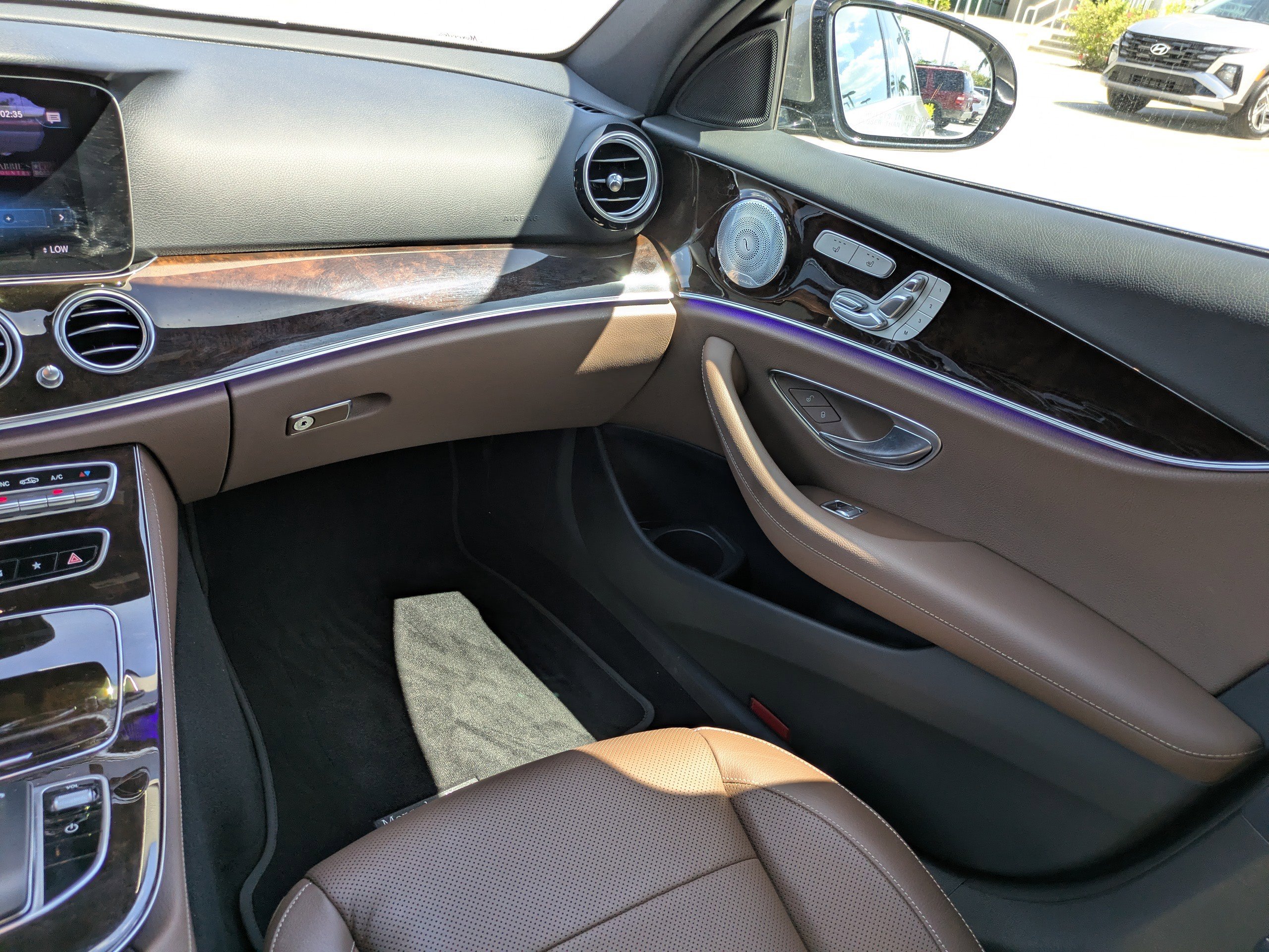 Used 2021 Mercedes-Benz E 350 Sedan image 13