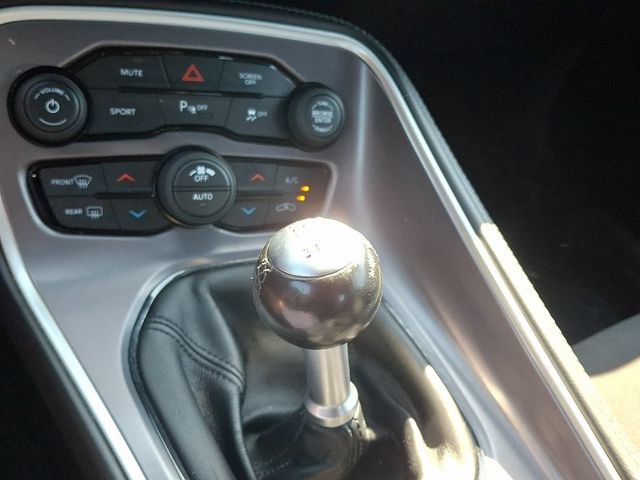 Used 2019 Dodge Challenger R/T w/ Cold Weather Group RWD image 17