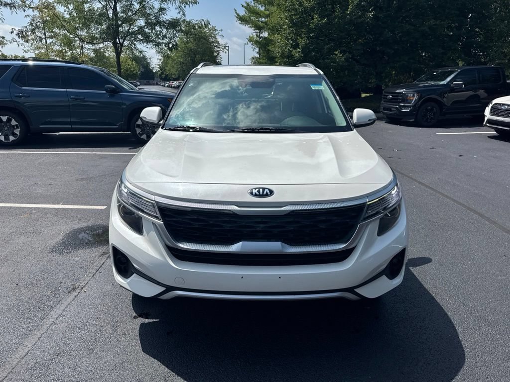 Used 2021 Kia Seltos EX AWD/4WD image 2