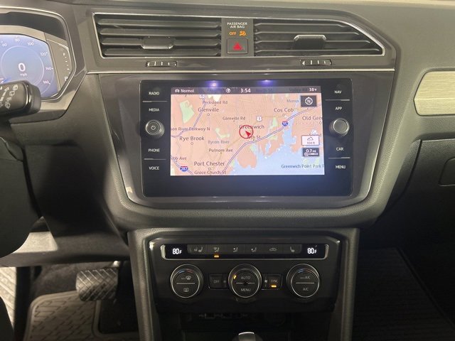 Used 2020 Volkswagen Tiguan SEL image 18