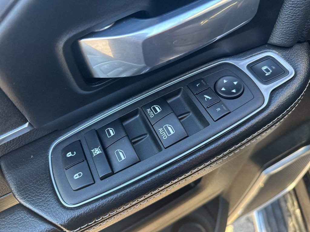 Used 2022 RAM 2500 Laramie AWD/4WD image 19