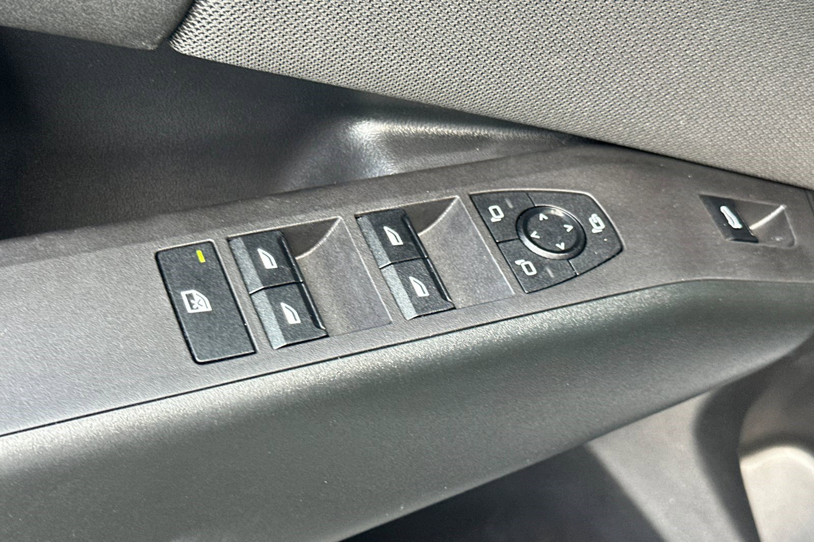 Used 2025 BMW X3 xDrive30i w/ Premium Package image 13