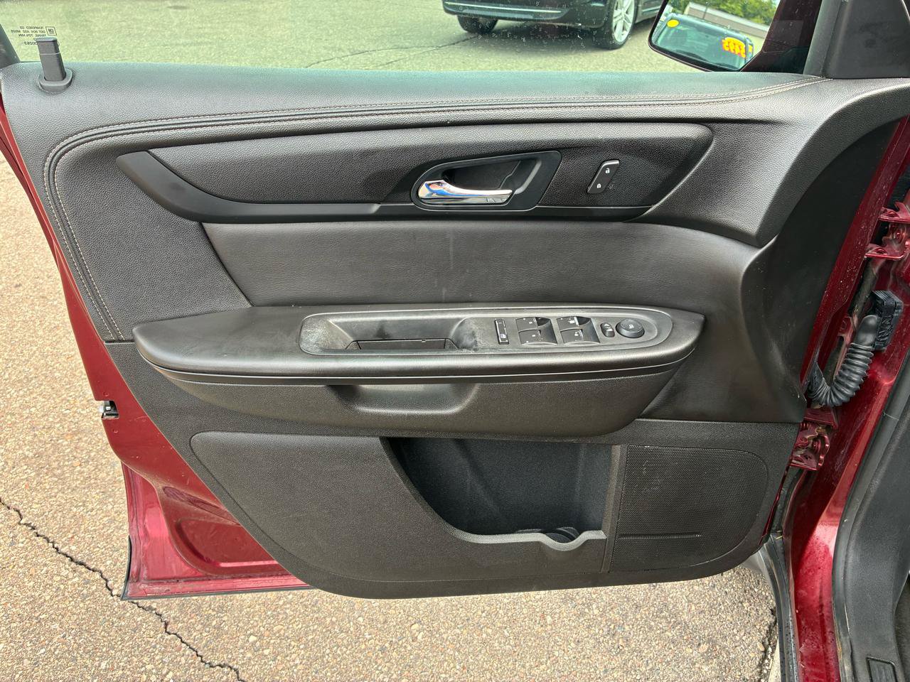 Used 2016 Chevrolet Traverse LT w/ Style and Technology Package FWD image 14