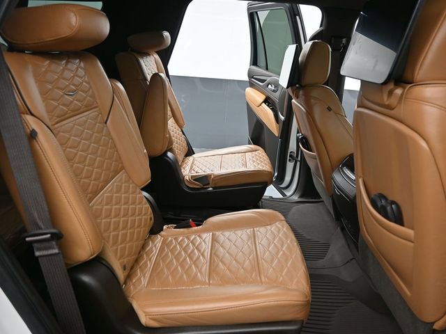 Used 2021 Cadillac Escalade Premium Luxury image 27