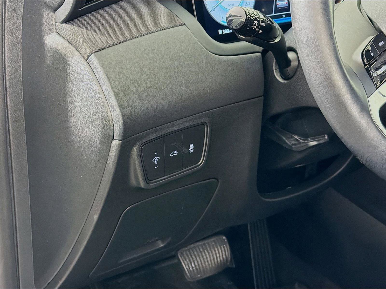 Used 2023 Hyundai Santa Cruz Limited w/ Cargo Package image 10