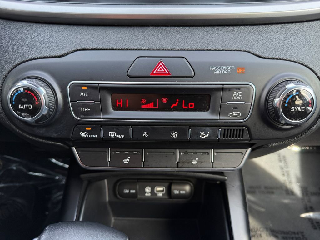 Used 2019 Kia Sorento S image 16