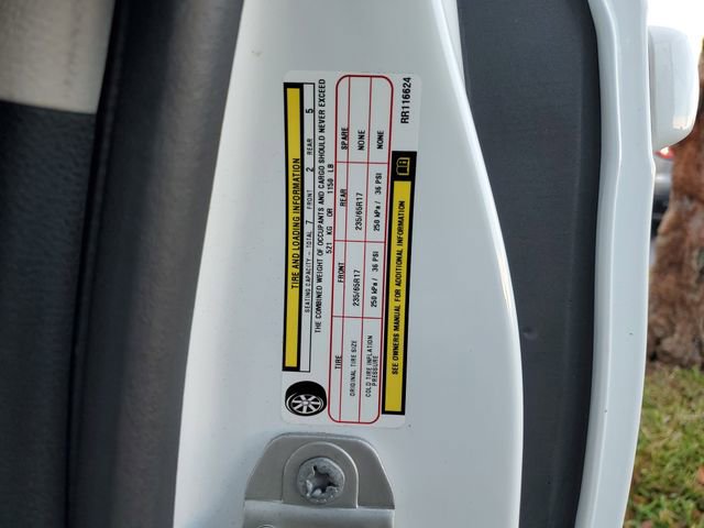 Used 2024 Chrysler Pacifica Touring-L image 30