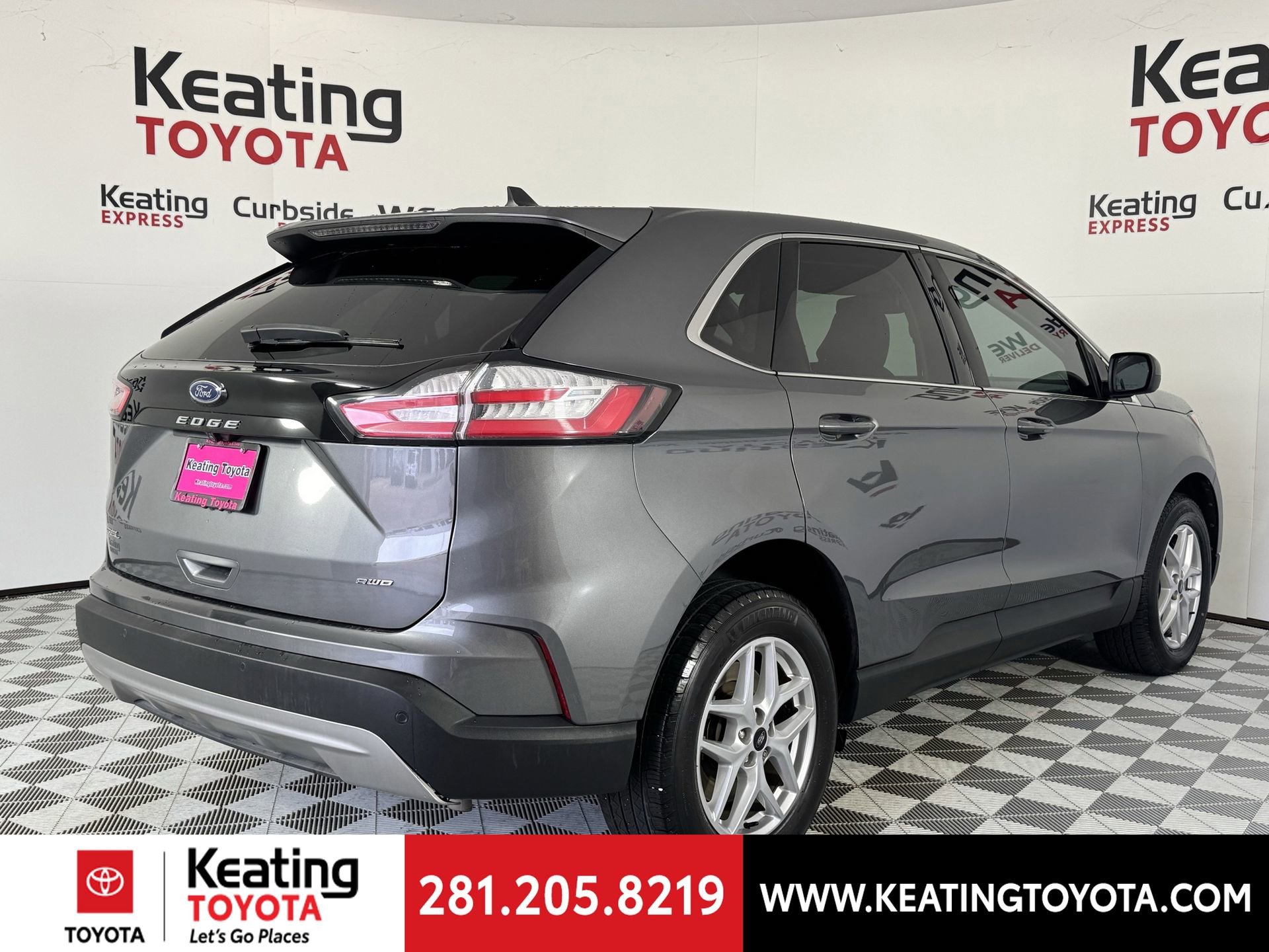 Used 2024 Ford Edge SEL image 5