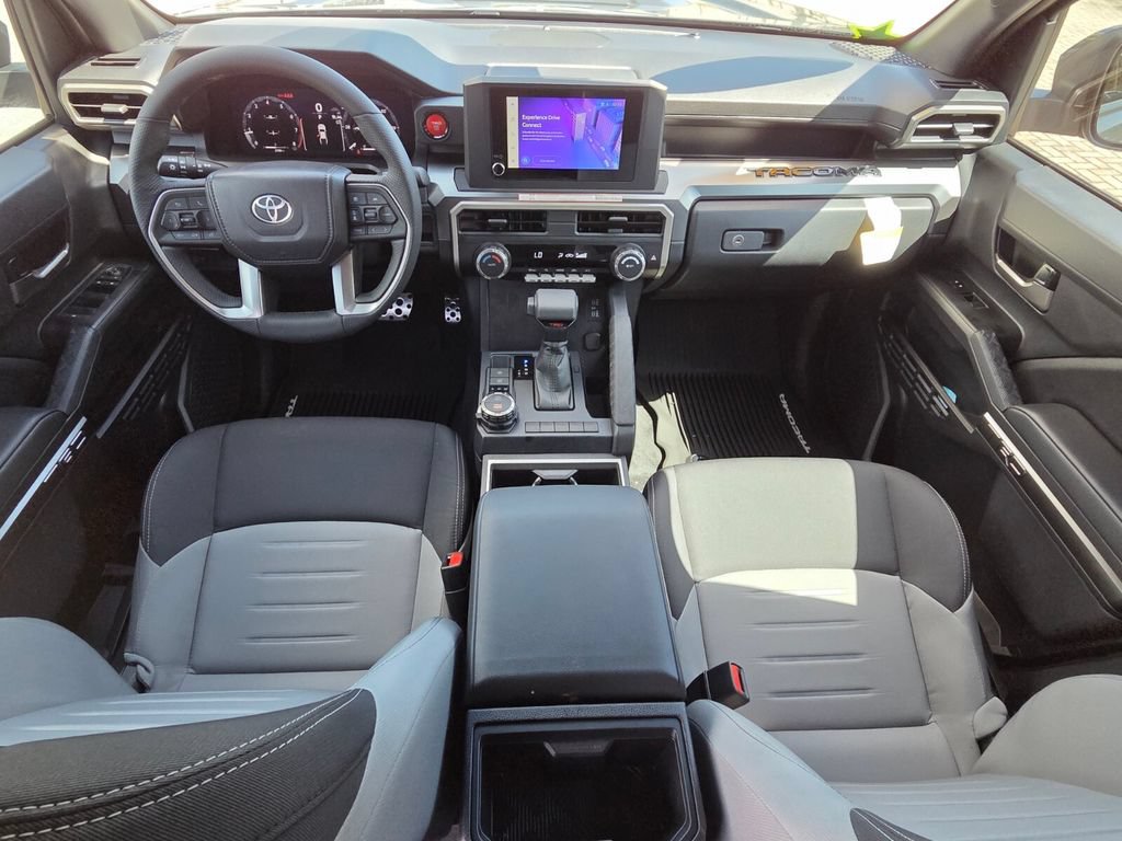 Used 2026 Toyota Tacoma TRD Sport AWD/4WD image 4