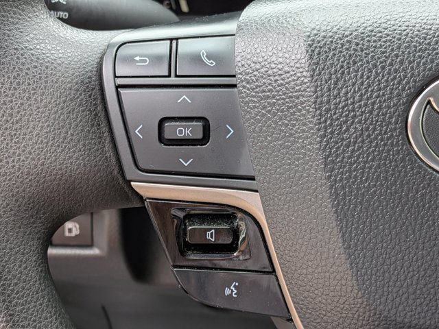 Used 2025 Toyota Camry LE w/ Convenience Package FWD image 22