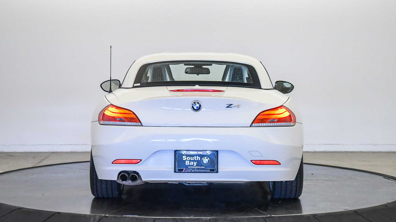 Used 2016 BMW Z4 sDrive28i RWD image 3
