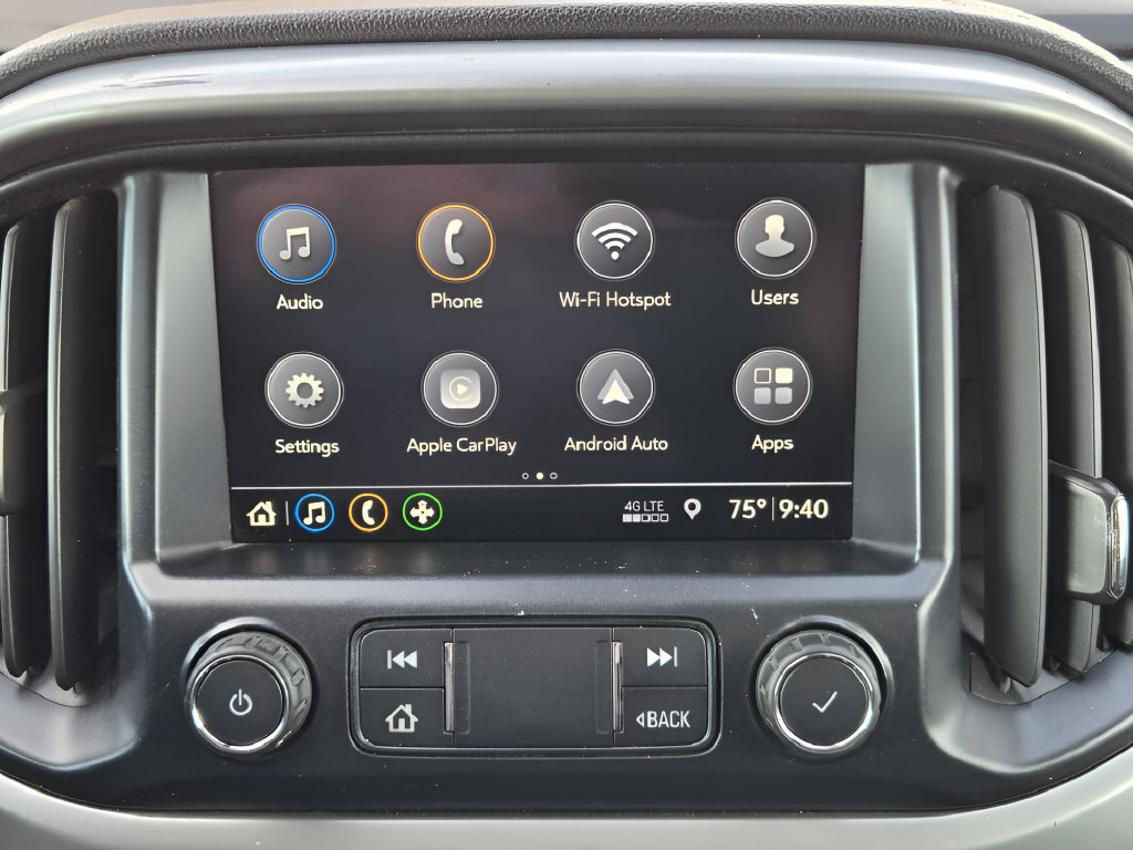 Used 2020 Chevrolet Colorado LT w/ Safety Package RWD image 13