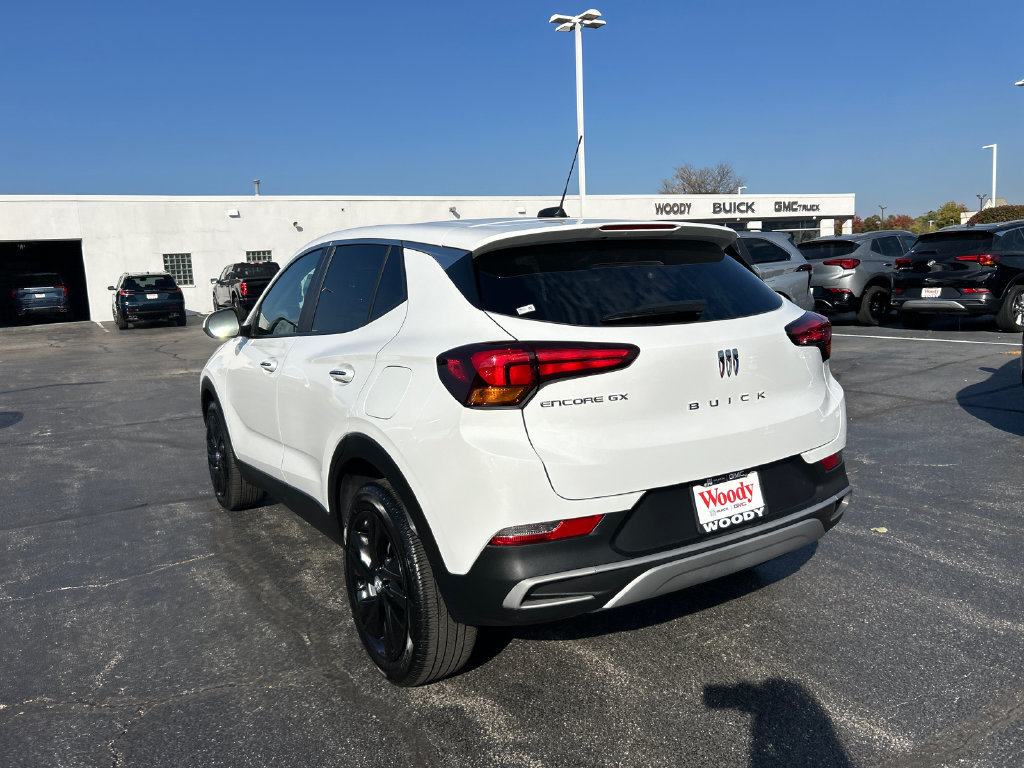 Certified 2024 Buick Encore GX Preferred FWD image 10