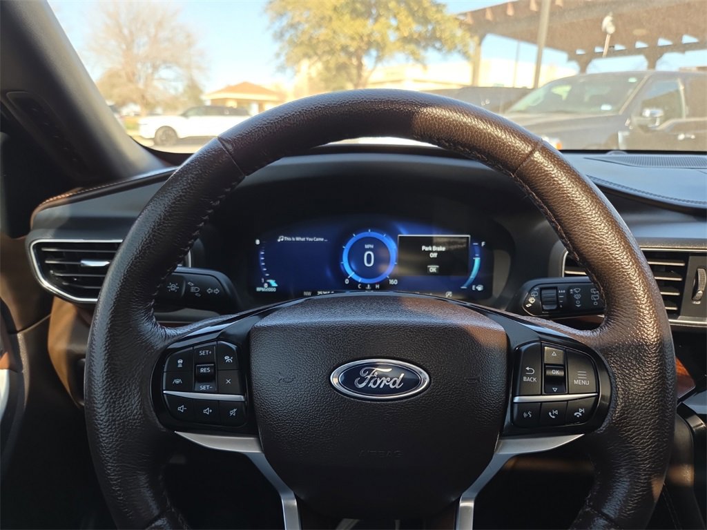 Used 2023 Ford Explorer King Ranch w/ Technology Package image 19