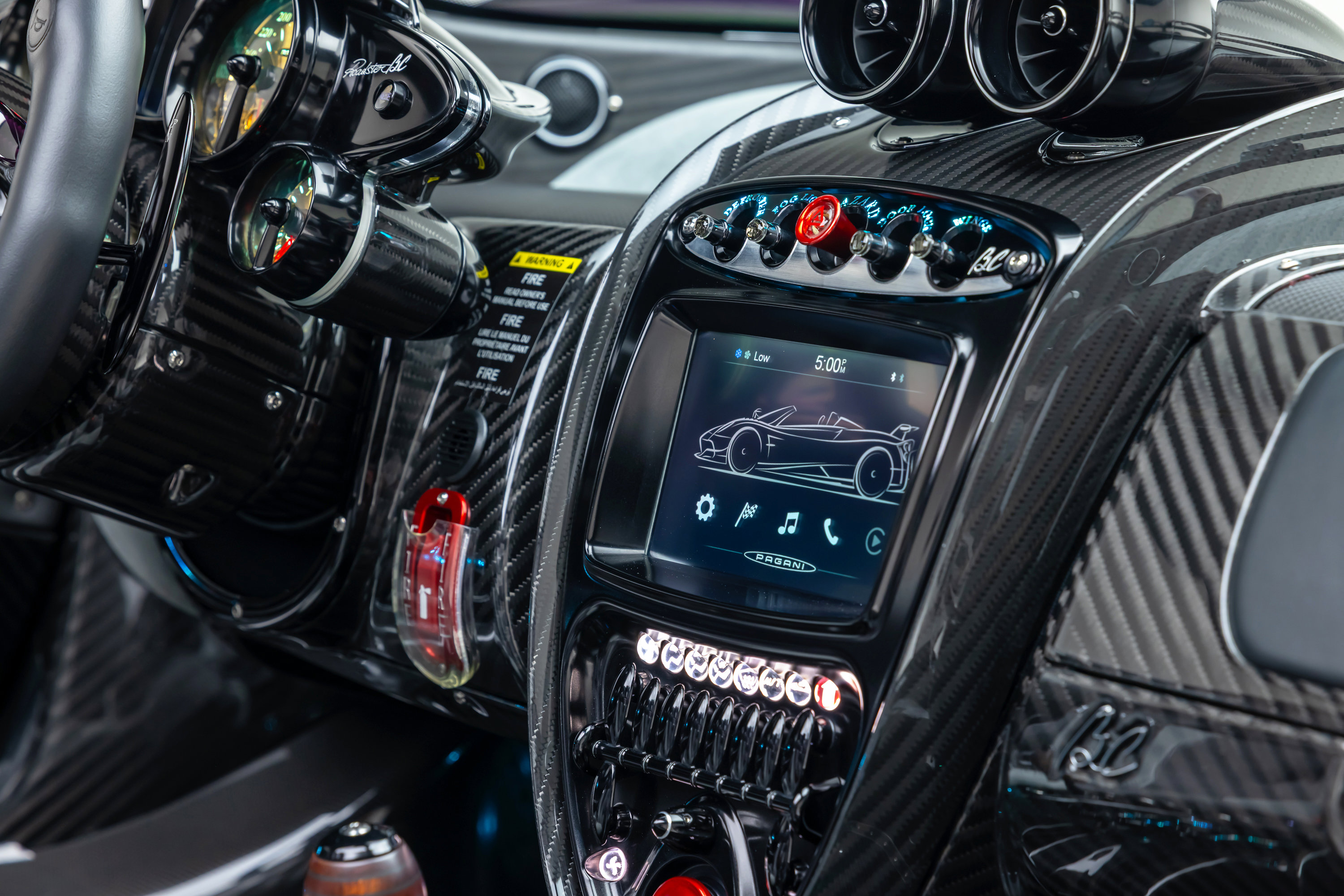 Used 2020 Pagani Huayra image 25