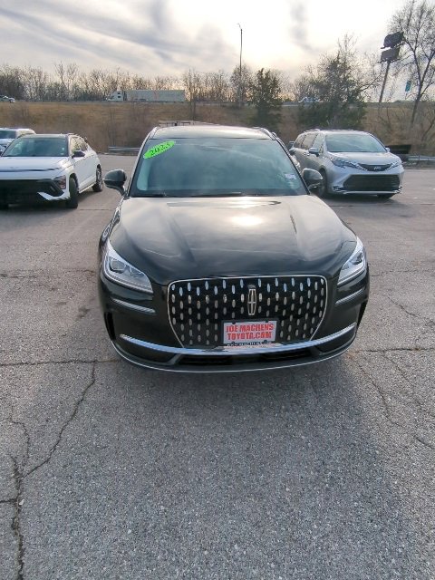 Used 2023 Lincoln Corsair Reserve w/ Equipment Group 201A image 4