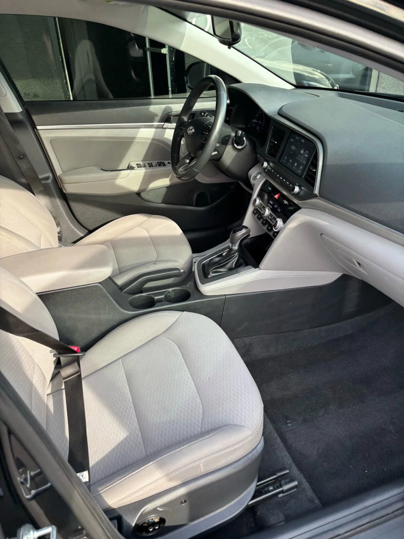 Used 2020 Hyundai Elantra Value Edition w/ Cargo Package (C1) image 9