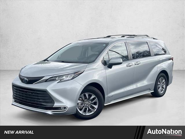Certified 2021 Toyota Sienna XLE