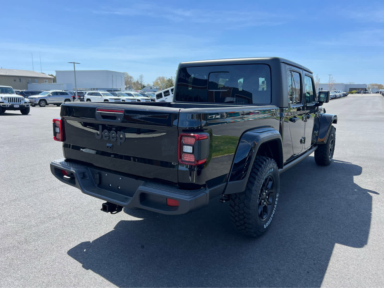 New 2025 Jeep Gladiator Sport image 8