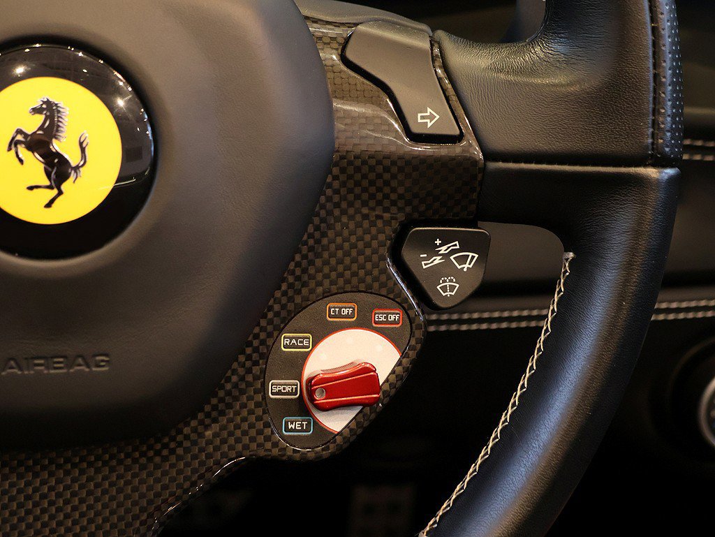 Certified 2018 Ferrari 488 Spider RWD image 81