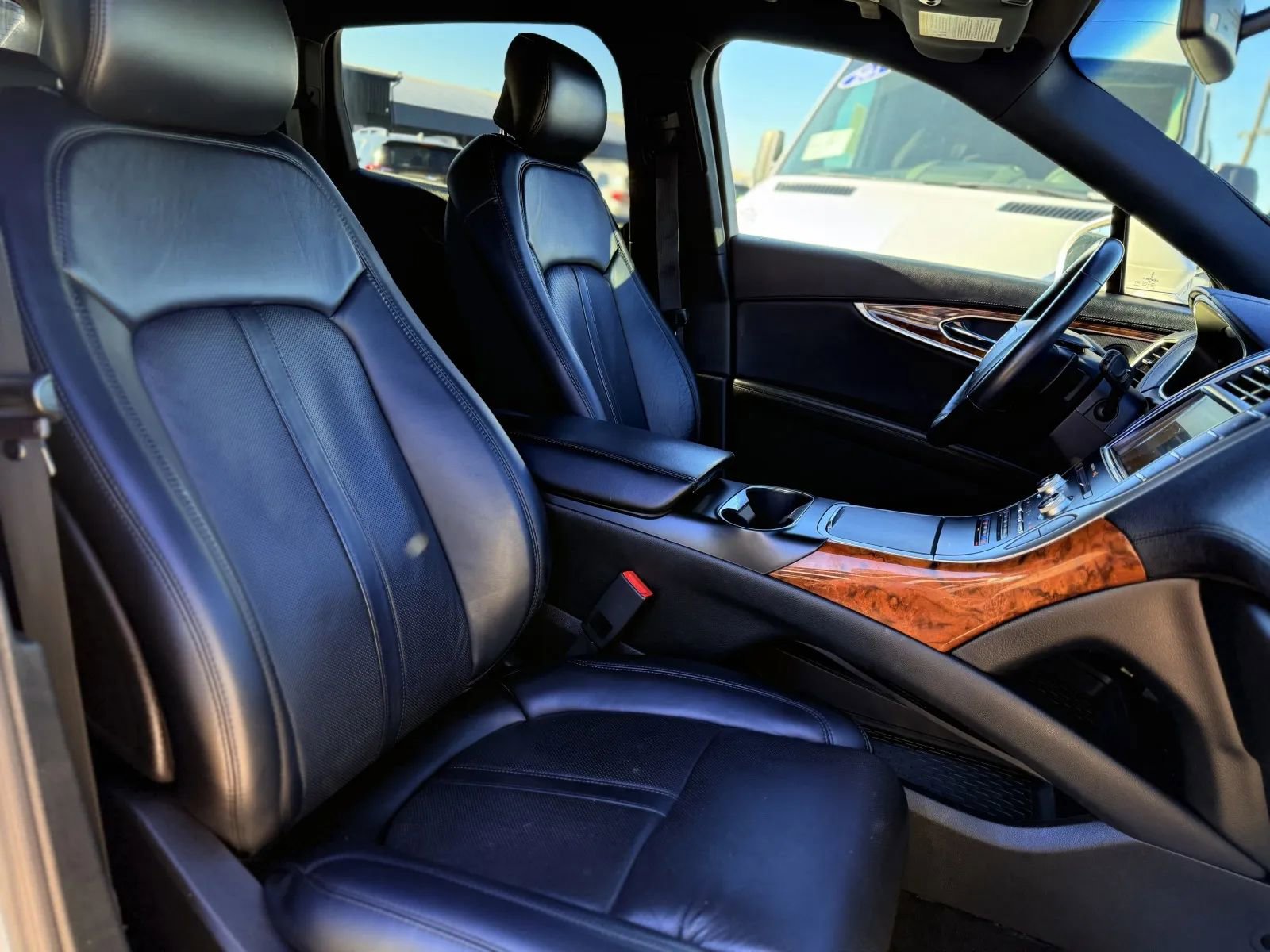 Used 2019 Lincoln Nautilus Reserve image 18