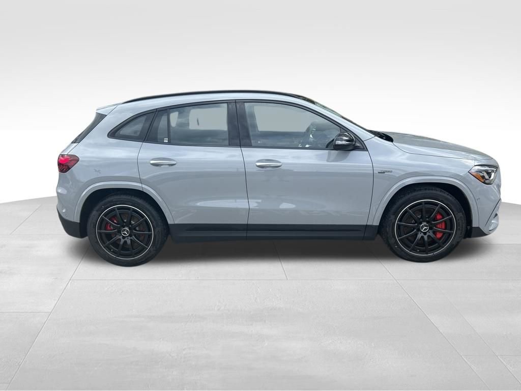 New 2026 Mercedes-Benz GLA 35 AMG 4MATIC image 8