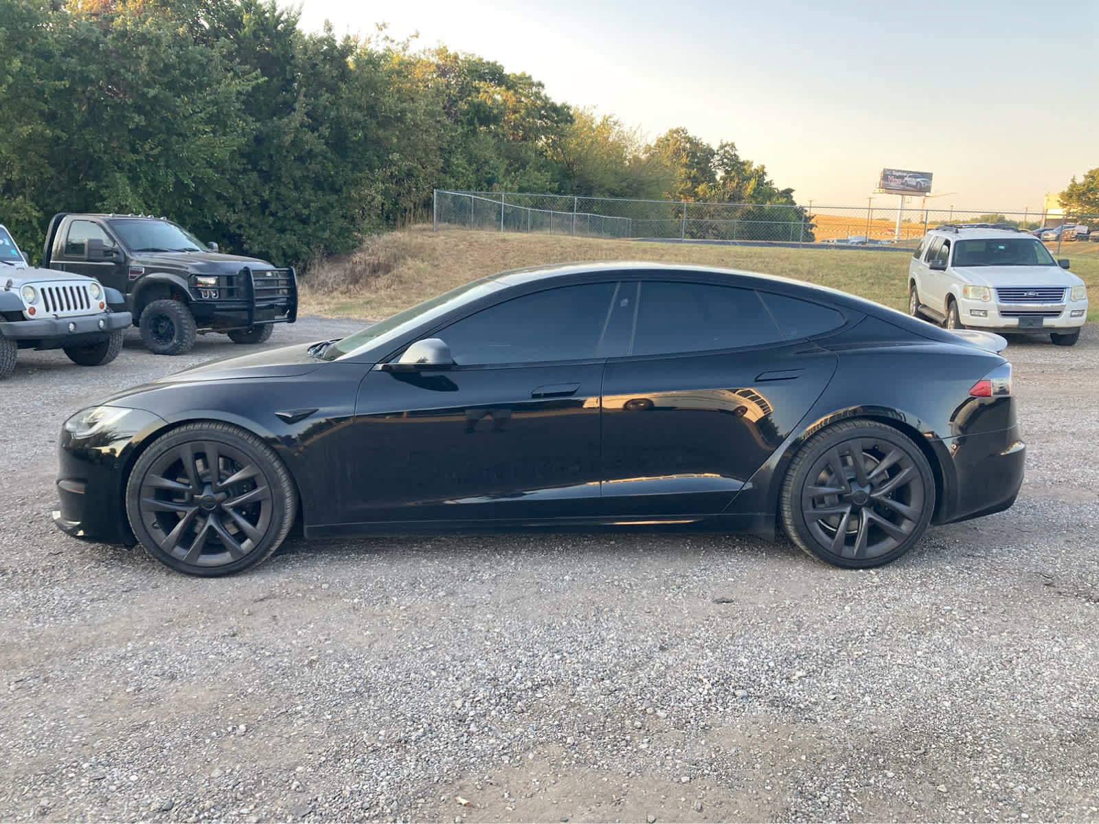 Used 2021 Tesla Model S Plaid AWD/4WD image 3