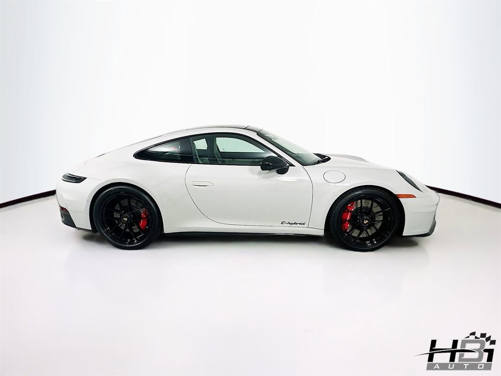 Used 2026 Porsche 911 Carrera GTS RWD image 5