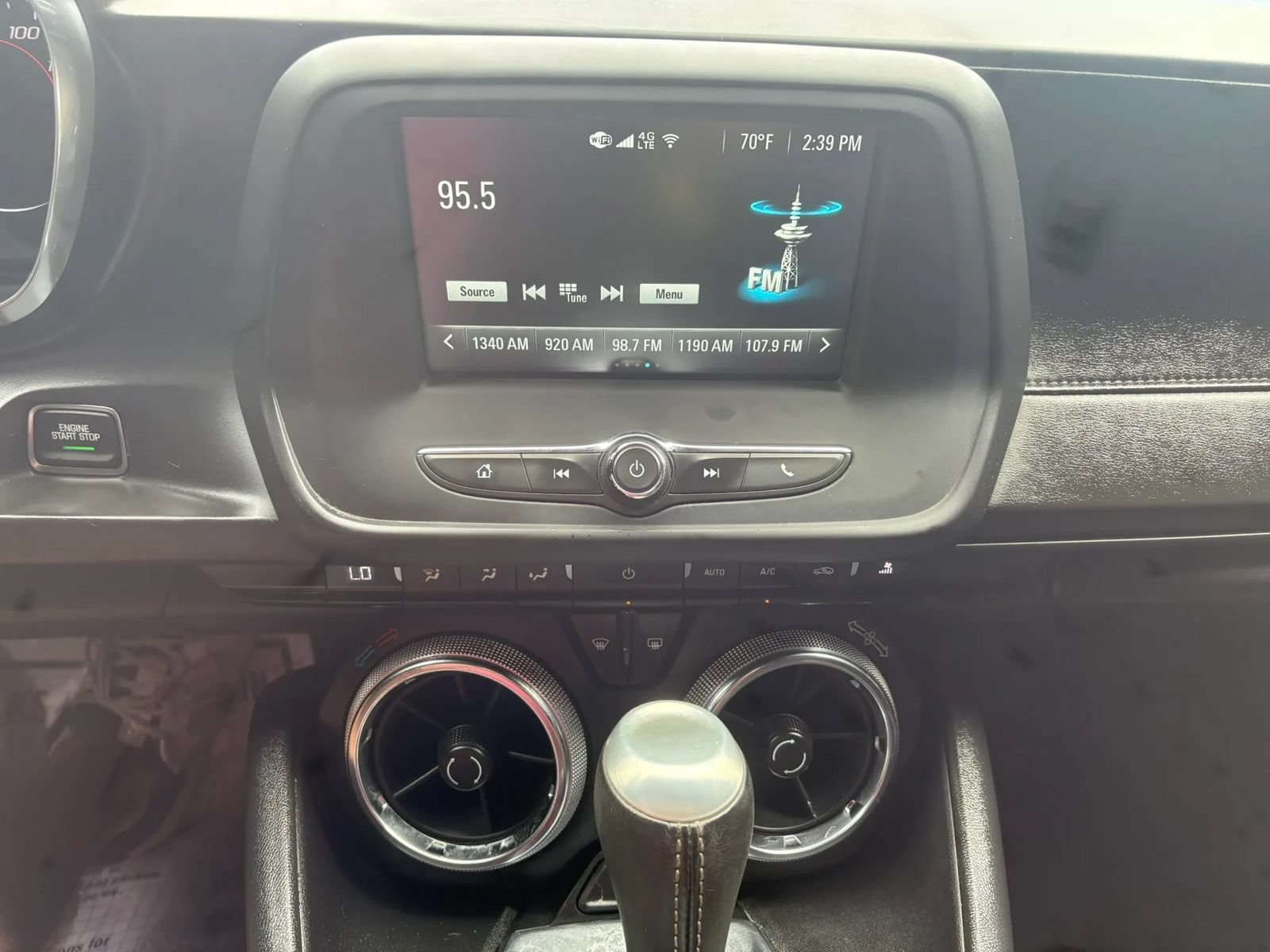 Used 2018 Chevrolet Camaro LT RWD image 13
