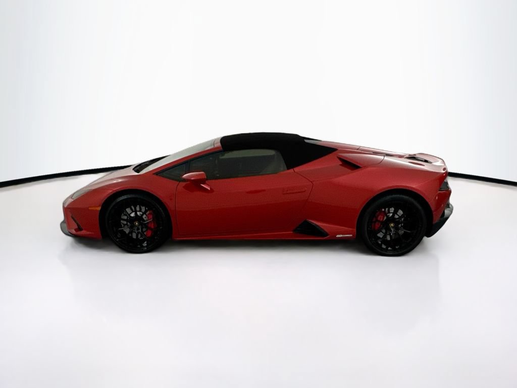 Used 2022 Lamborghini Huracan EVO RWD image 40