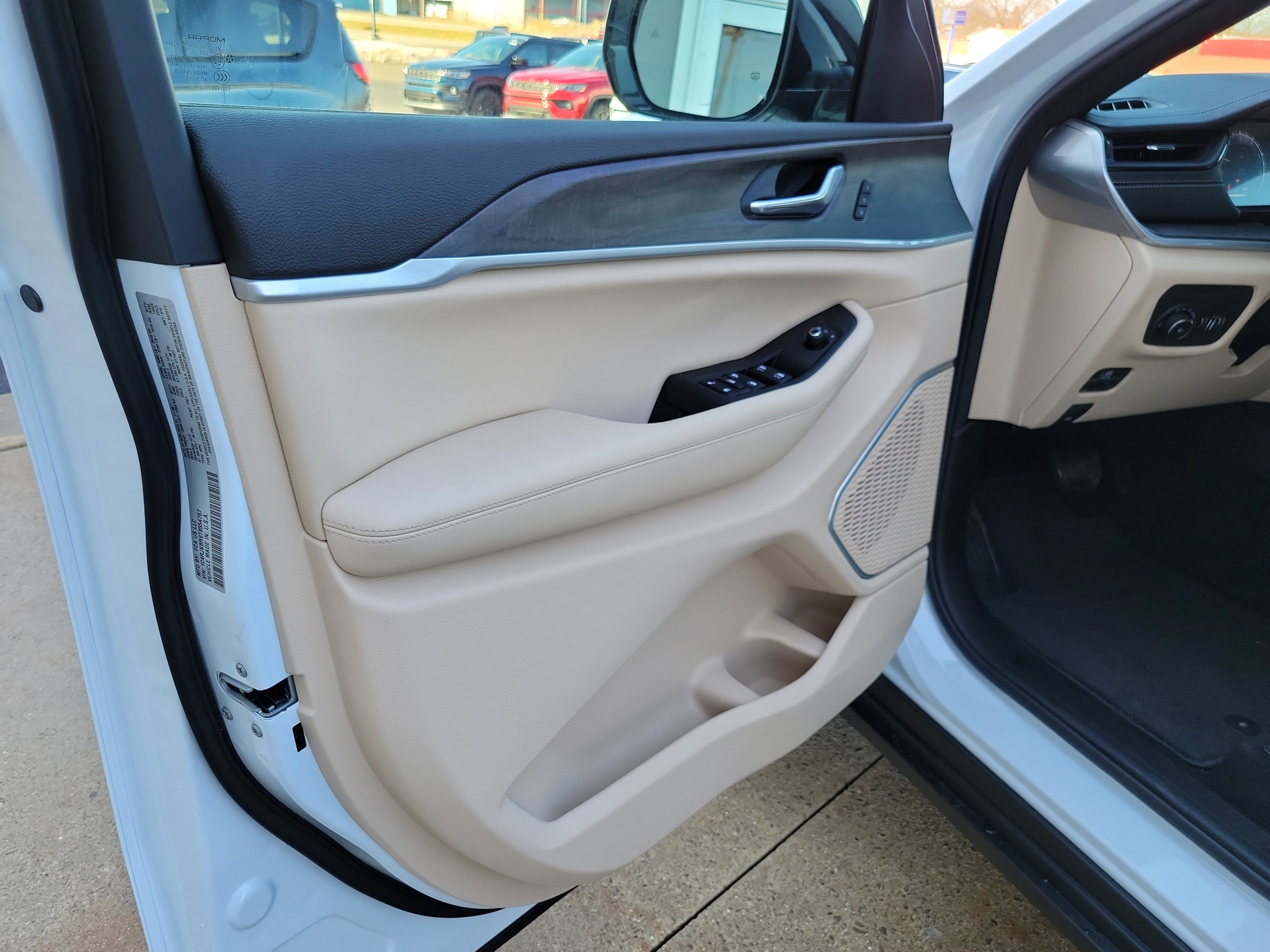 New 2026 Jeep Grand Cherokee L Limited image 6